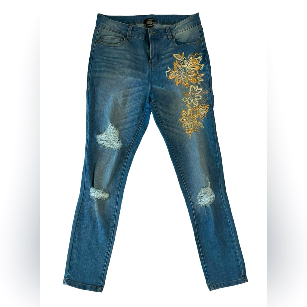 🔥 Fire Los Angeles Floral Embroidered Jeans, Size 9 Women’s, 38” Long